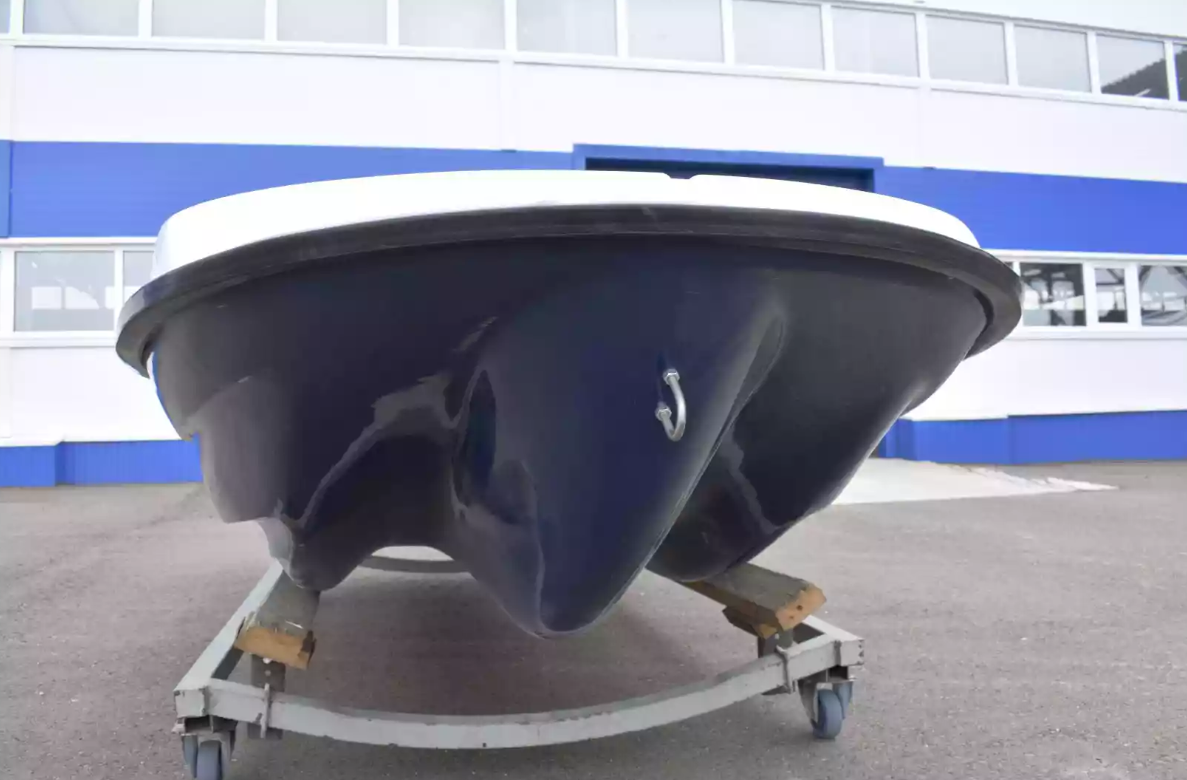 Стеклопластиковая лодка Пингвин New (тримаран) в Новошахтинске