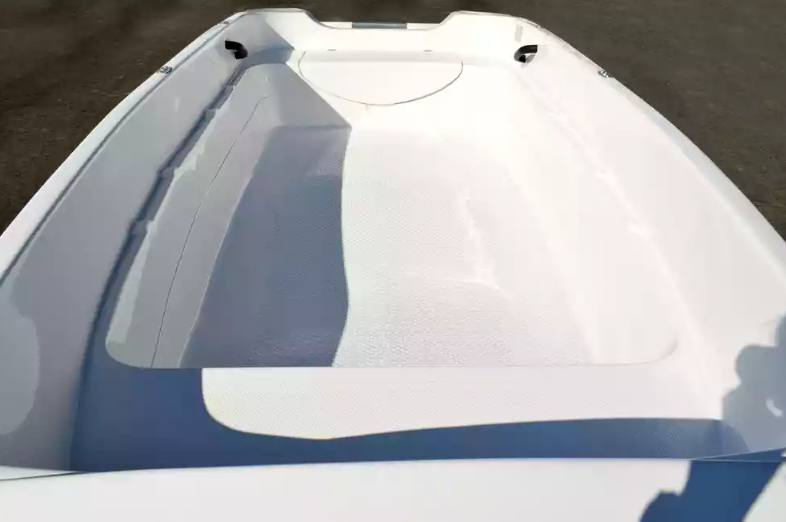 Стеклопластиковая лодка Пингвин (тримаран) в Новошахтинске