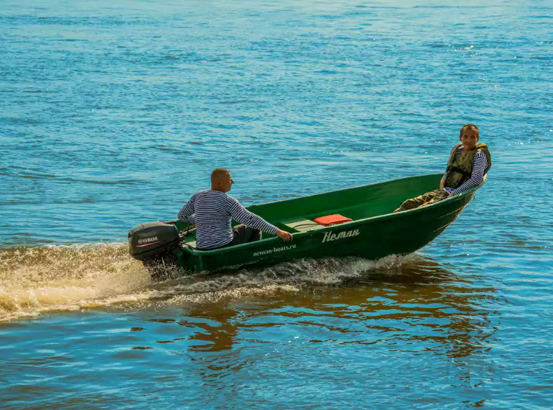 Стеклопластиковая лодка Neman-340 (тримаран) в Новошахтинске