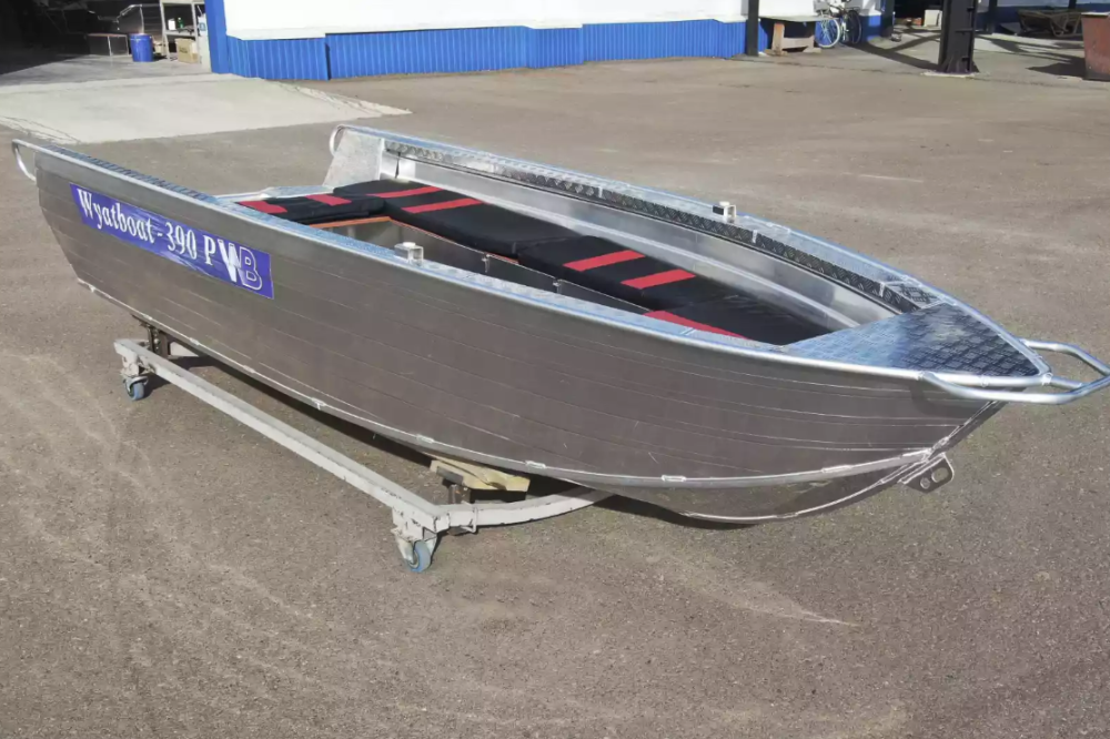 Алюминиевая лодка Wyatboat-390РМ увеличенный борт в Новошахтинске