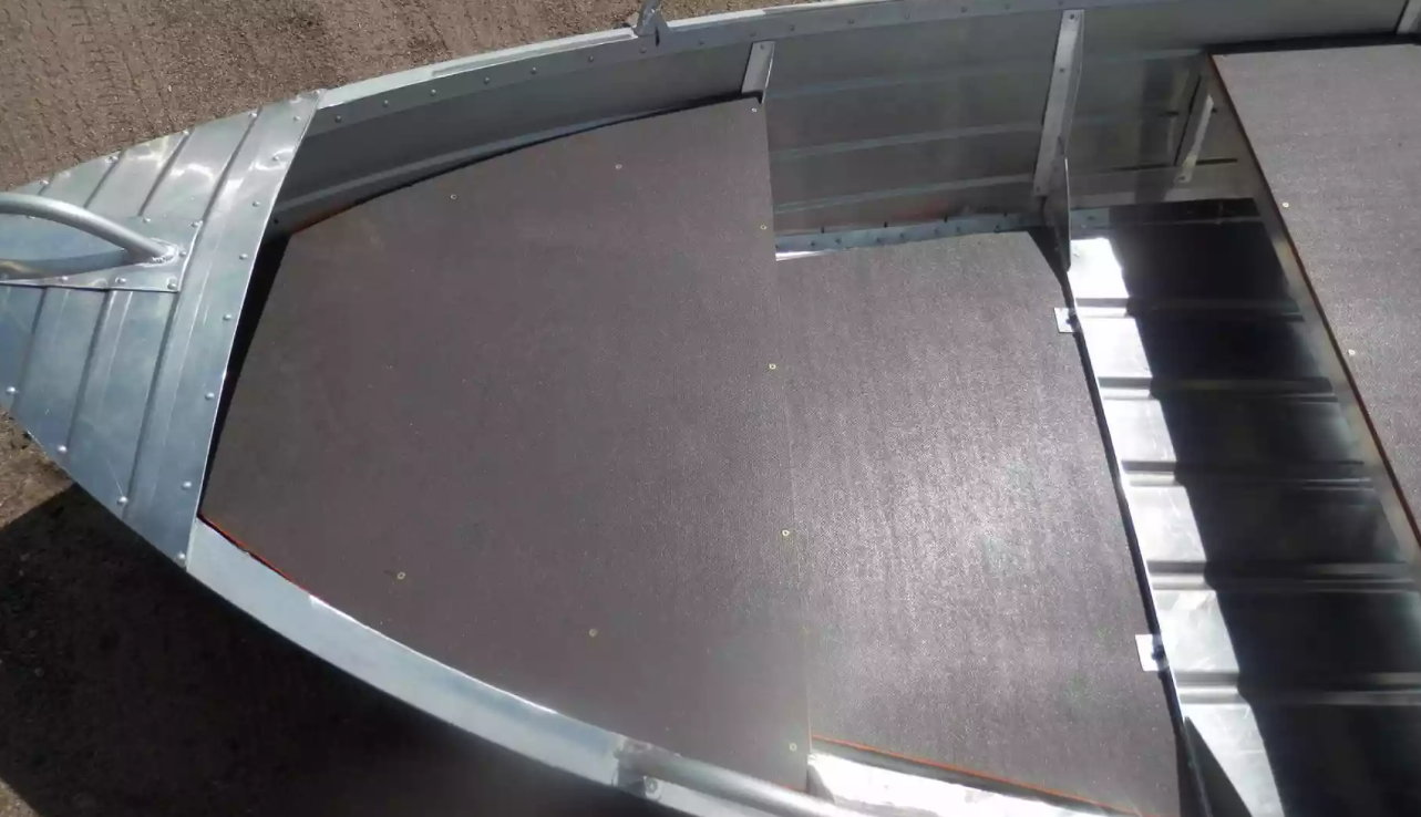 Алюминиевая лодка Вятка-Профи 32 в Новошахтинске