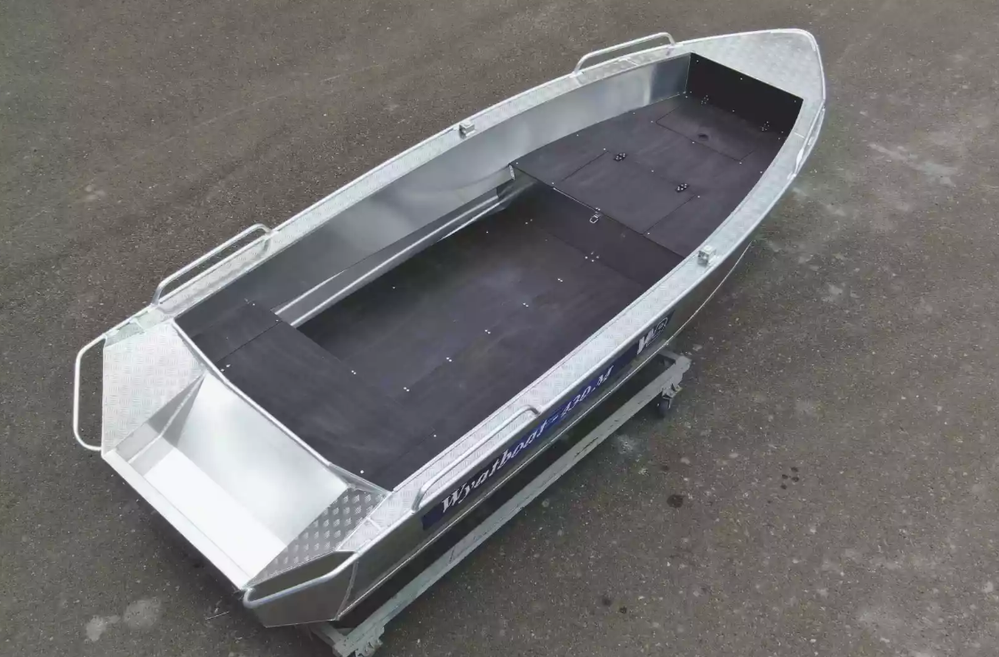 Алюминиевая лодка  Wyatboat-430М FISH в Новошахтинске