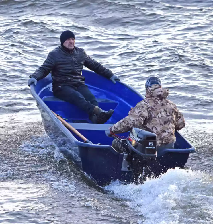 Стеклопластиковая лодка Neman-340 (тримаран) в Новошахтинске