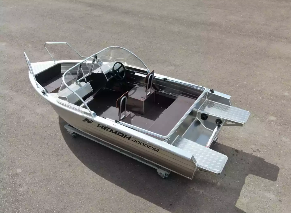 Алюминиевая лодка  Неман-400 DCM NEW в Новошахтинске