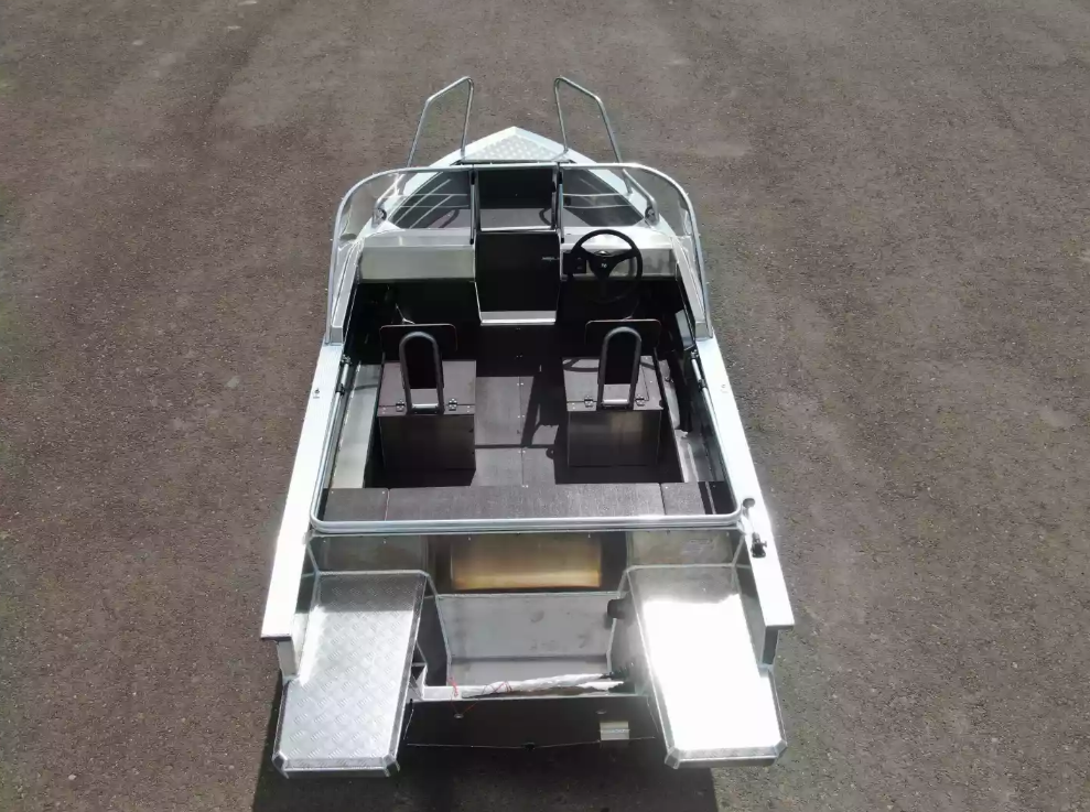 Алюминиевая лодка  Неман-400 DCM NEW в Новошахтинске