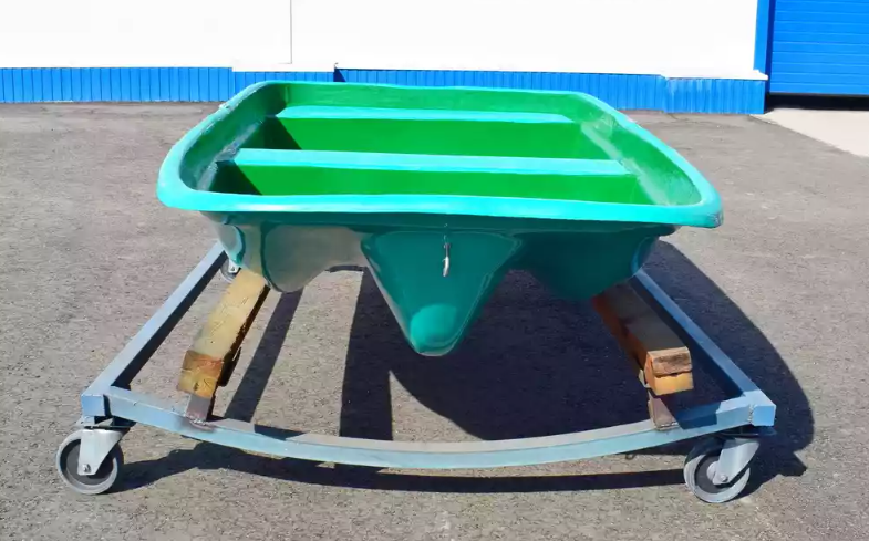 Стеклопластиковая лодка Старт (тримаран) в Новошахтинске