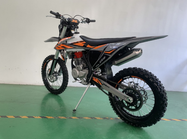 Мотоцикл JHLMOTO JHL LX4 CB300RL (175FMN) в Новошахтинске