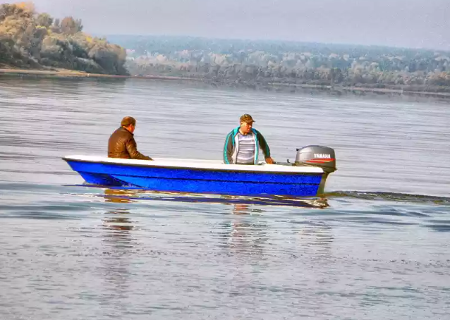 Стеклопластиковая лодка Wyatboat 430 тримаран в Новошахтинске