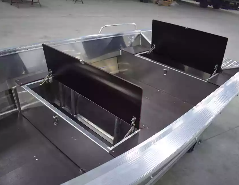 Алюминиевая лодка  Wyatboat-430 Р в Новошахтинске