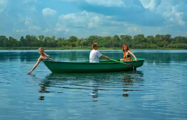 Стеклопластиковая Лодка Голавль в Новошахтинске