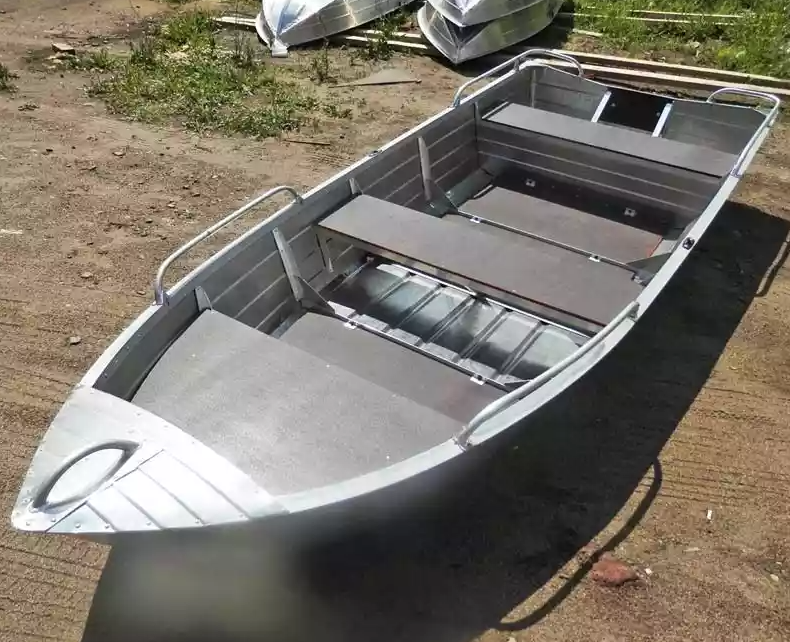 Алюминиевая лодка Вятка-Профи 37 в Новошахтинске