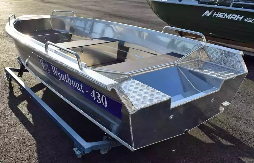 Алюминиевая лодка  Wyatboat-430 Р в Новошахтинске