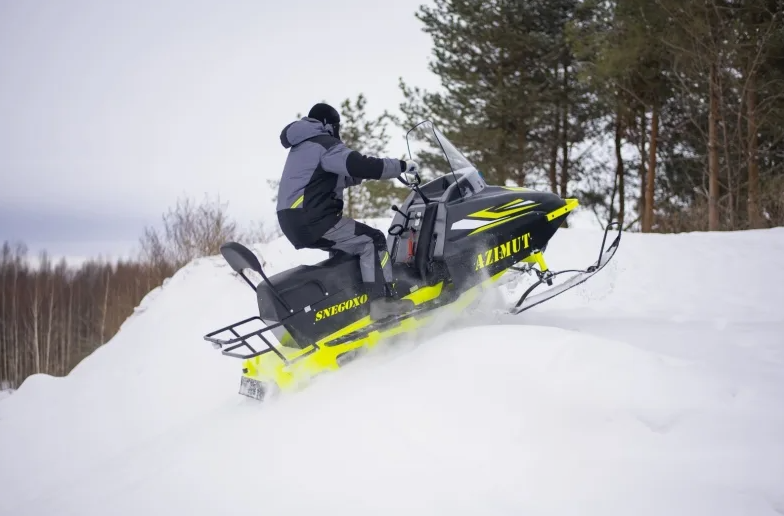 Миниснегоход Бурлак Азимут 20 л.с.  Б/У в Новошахтинске