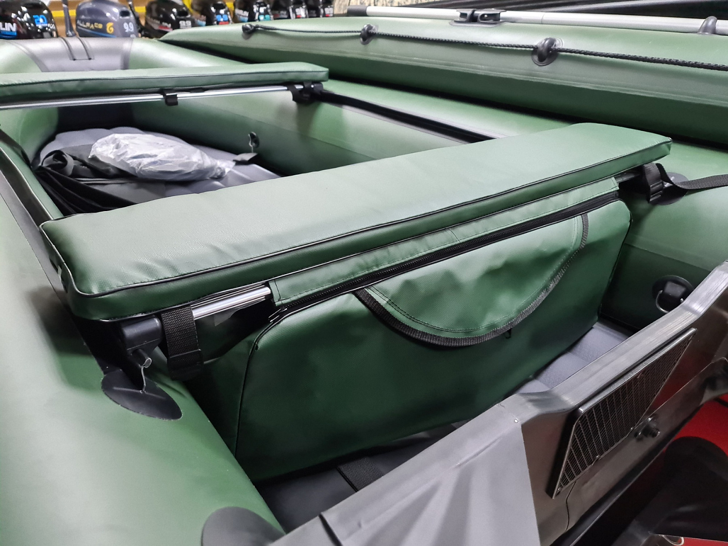 КОМПЛЕКТ МЯГКИХ НАКЛАДОК С СУМКОЙ ДЛЯ ЛОДОК 110Х20 ЗЕЛЕНЫЙ в Новошахтинске