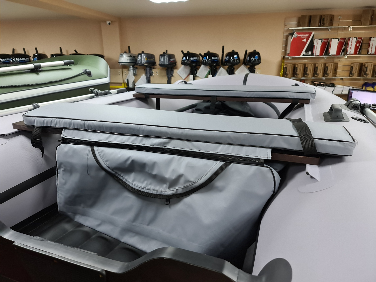 КОМПЛЕКТ МЯГКИХ НАКЛАДОК С СУМКОЙ ДЛЯ ЛОДОК 90Х20 СЕРЫЙ в Новошахтинске