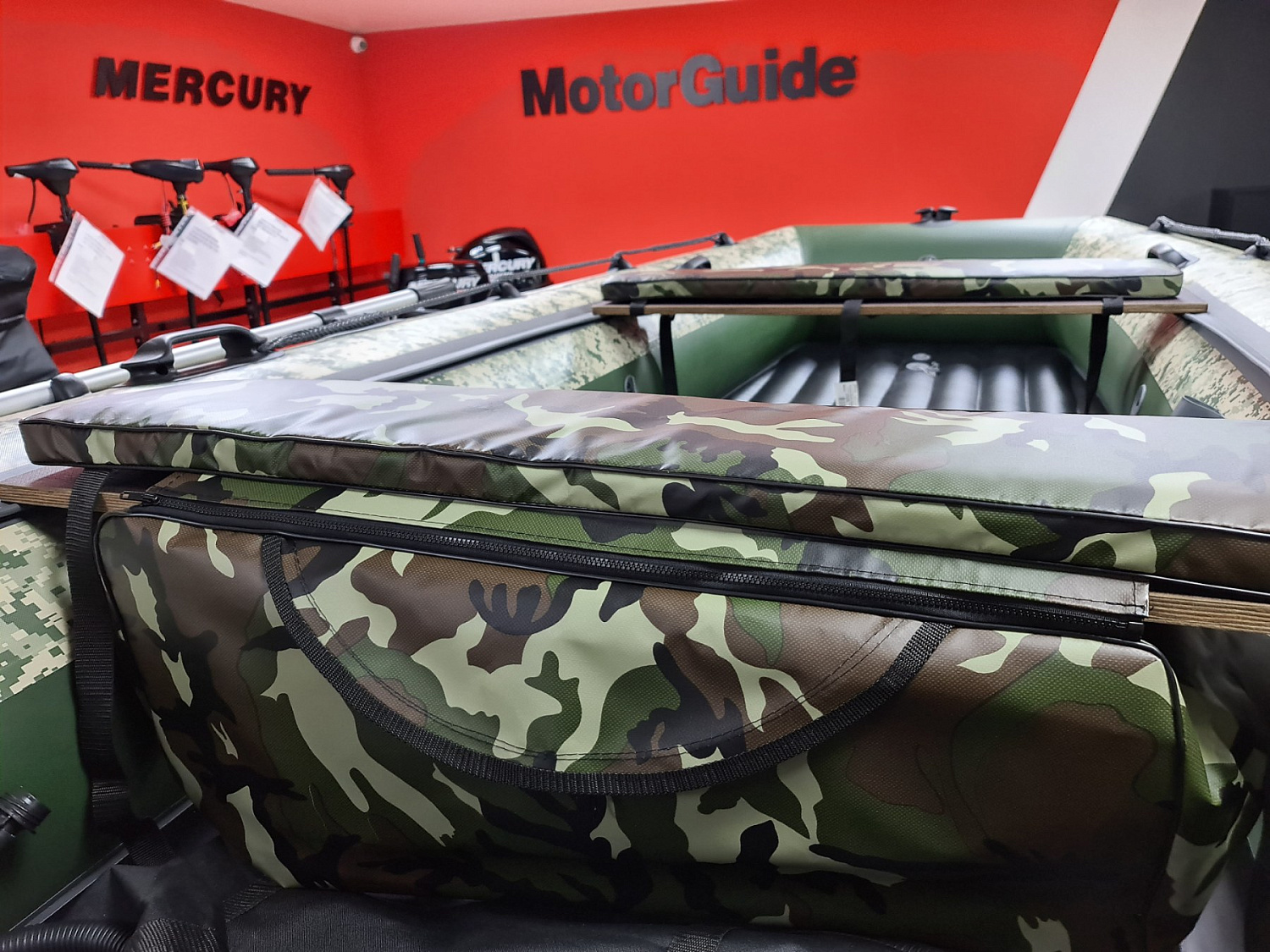 КОМПЛЕКТ МЯГКИХ НАКЛАДОК С СУМКОЙ ДЛЯ ЛОДОК 105Х20 КАМУФЛЯЖ в Новошахтинске