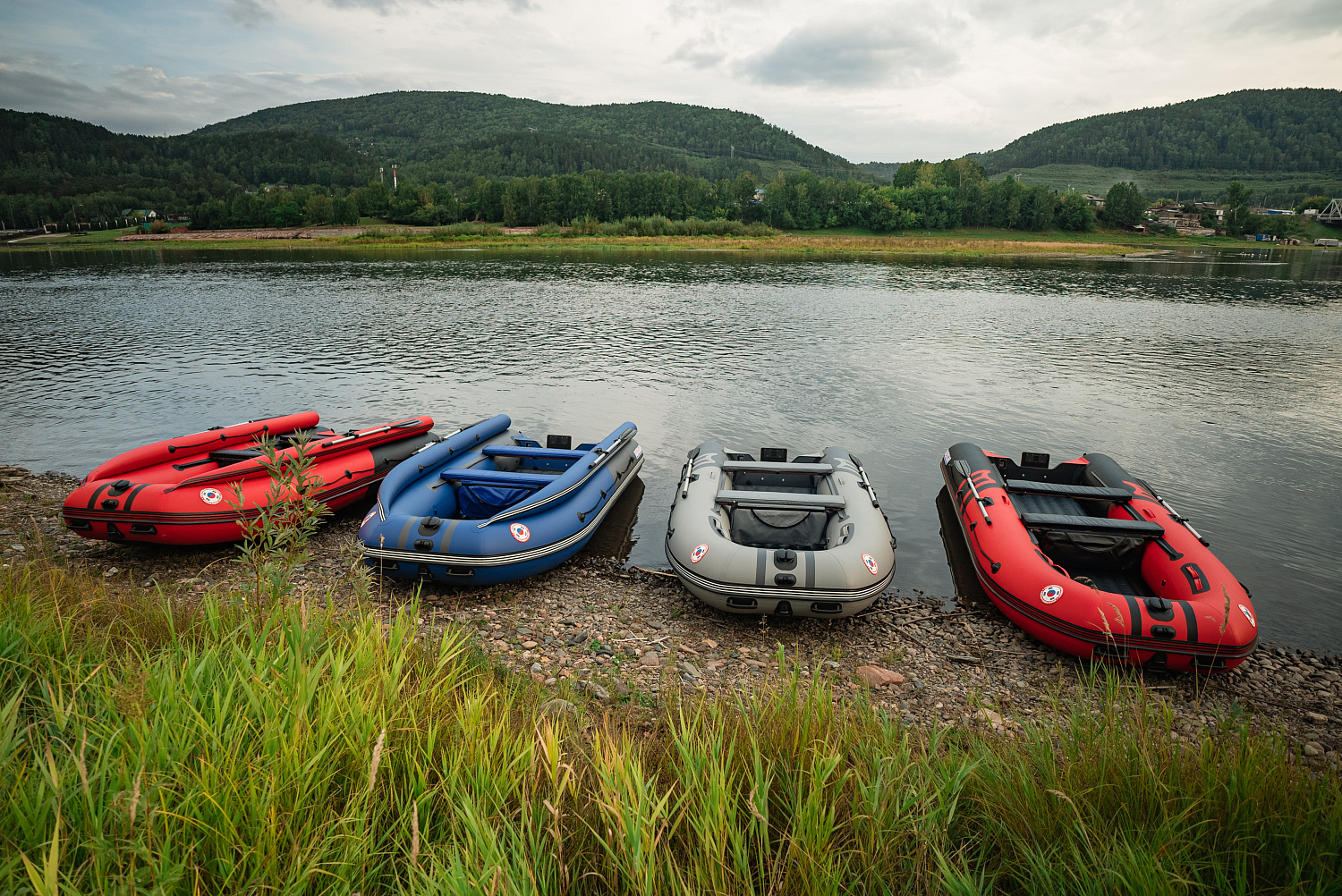 Лодка MISHIMO RIVER FJET PRO 430  под водомет в Новошахтинске