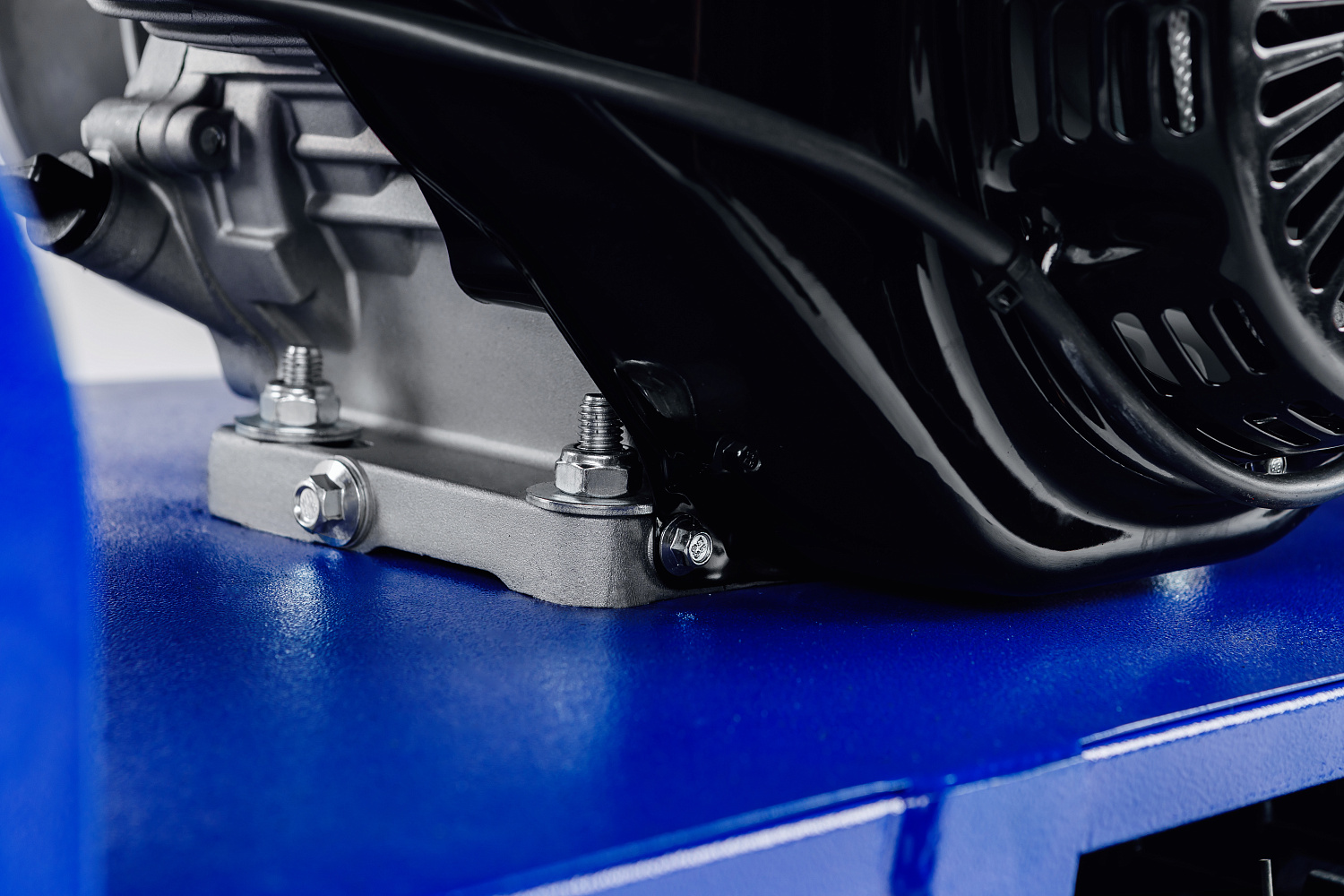 Мотобуксировщик SNOW DOG 17 с эл. запуском (DINKING) в Новошахтинске