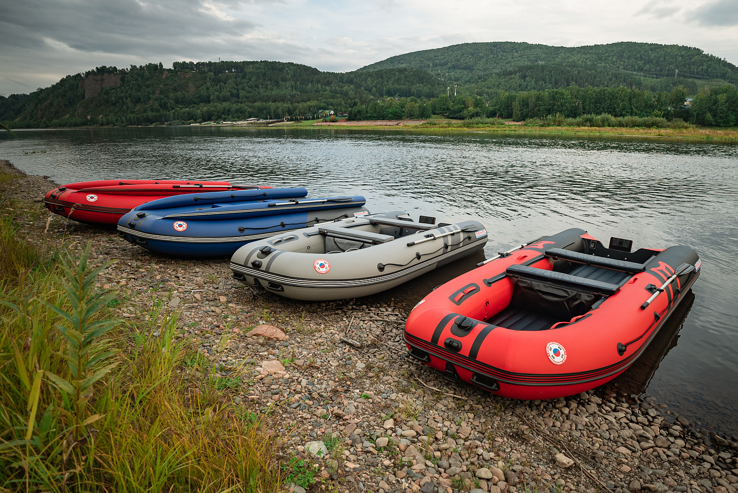 Лодка MISHIMO RIVER FJET PRO 430  под водомет в Новошахтинске