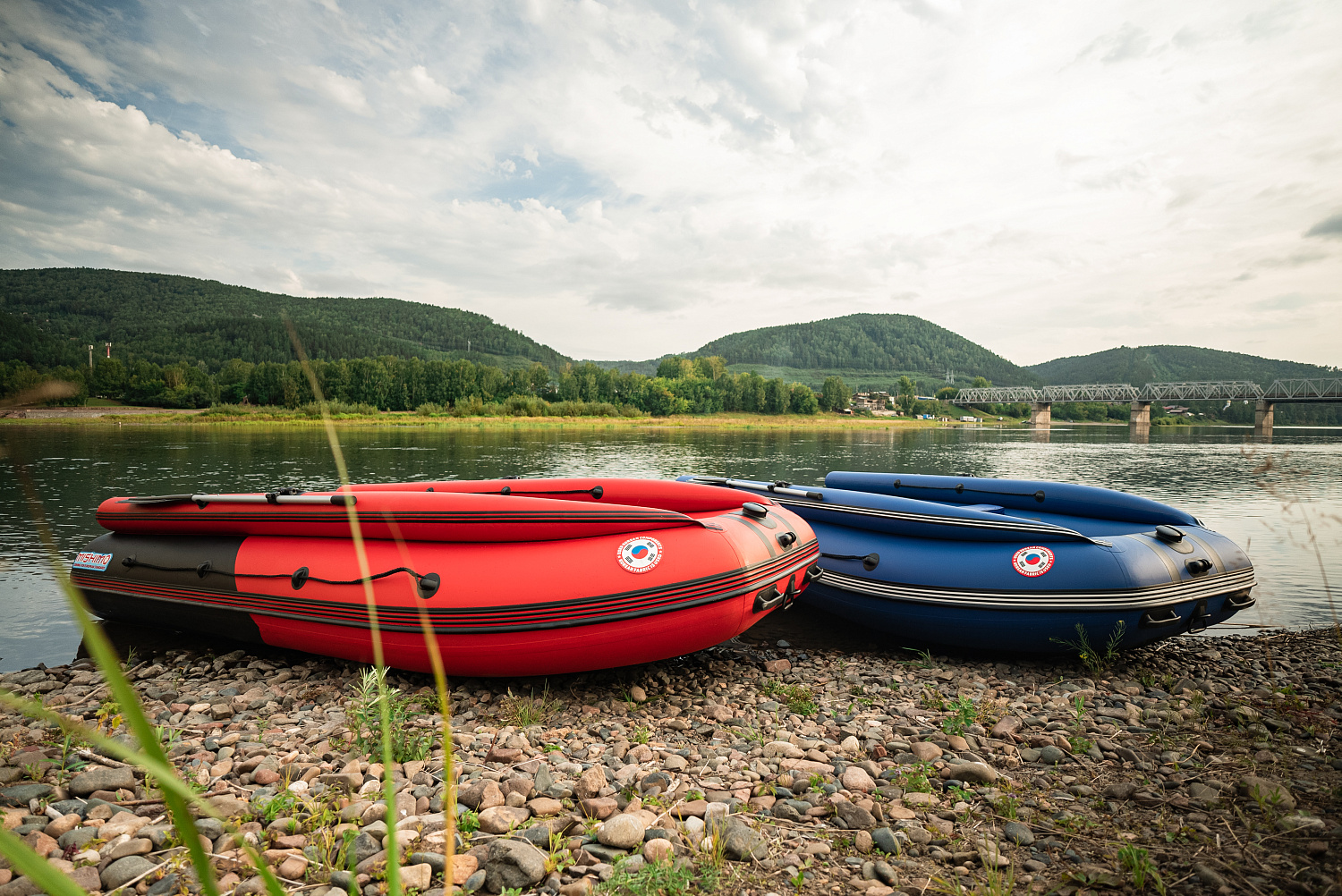 Лодка MISHIMO RIVER FJET PRO 430  под водомет в Новошахтинске