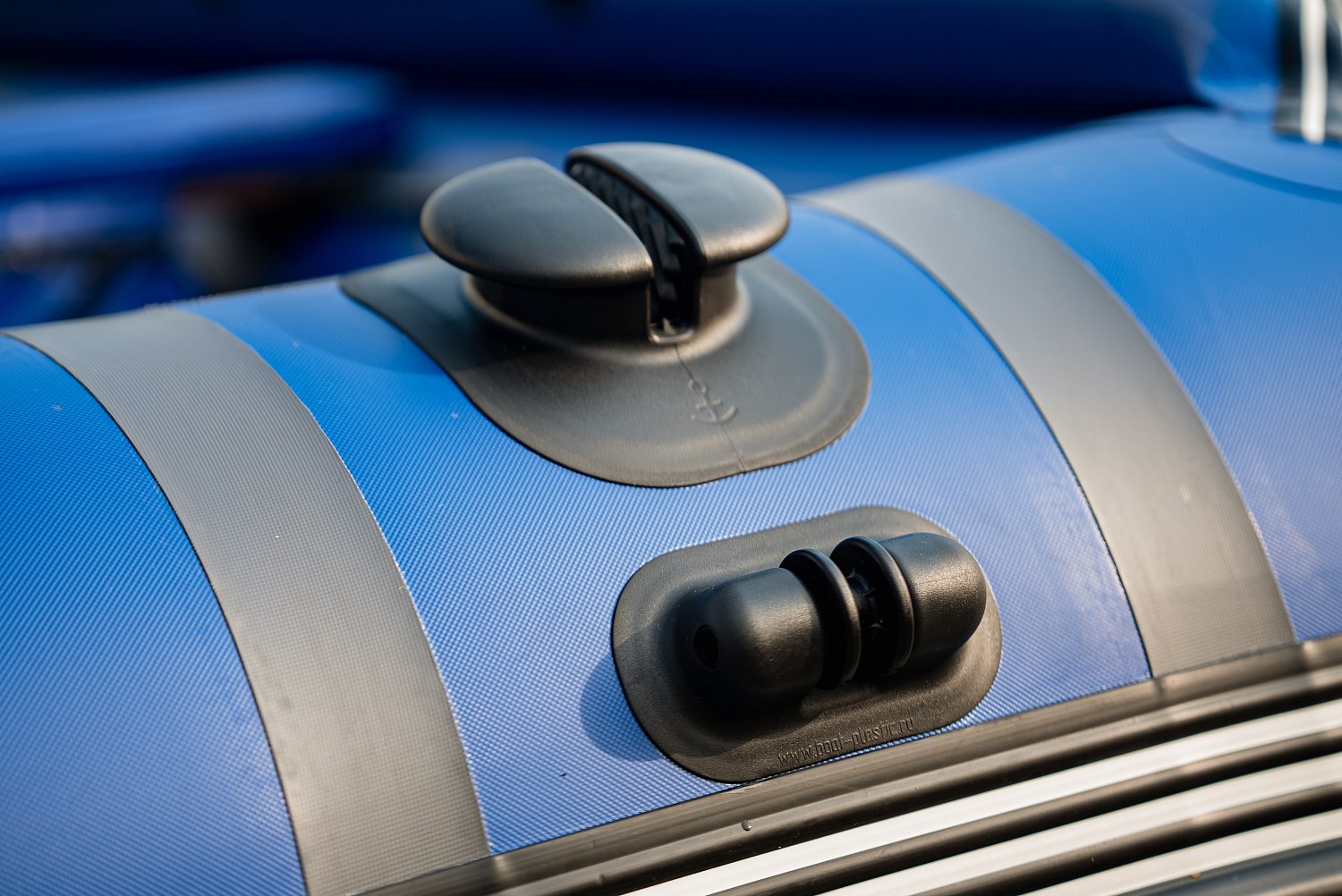 Лодка MISHIMO RIVER FJET PRO 430  под водомет в Новошахтинске