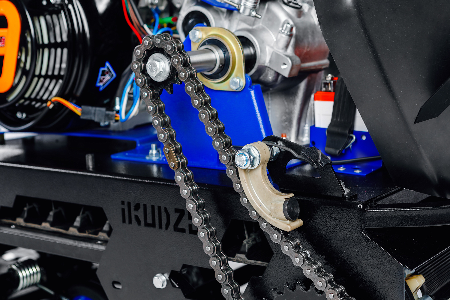 МОТОБУКСИРОВЩИК IKUDZO LONG 2.0 1700/500 EKR20 в Новошахтинске