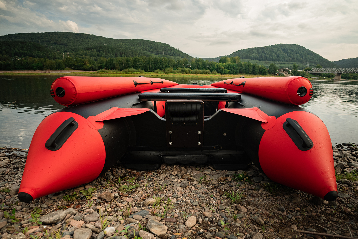 Лодка MISHIMO RIVER FJET PRO 430  под водомет в Новошахтинске