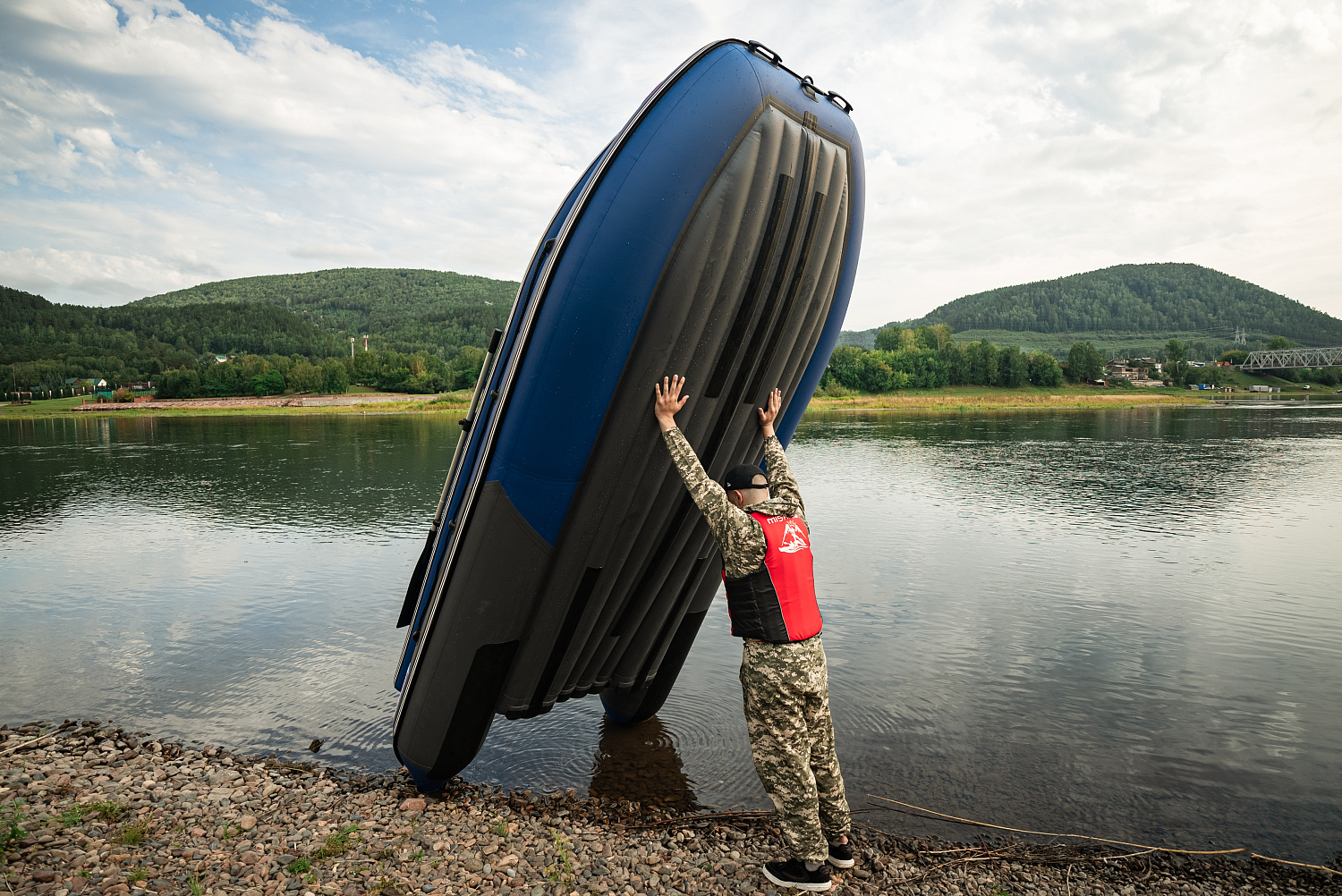 Лодка MISHIMO RIVER FJET PRO 430  под водомет в Новошахтинске