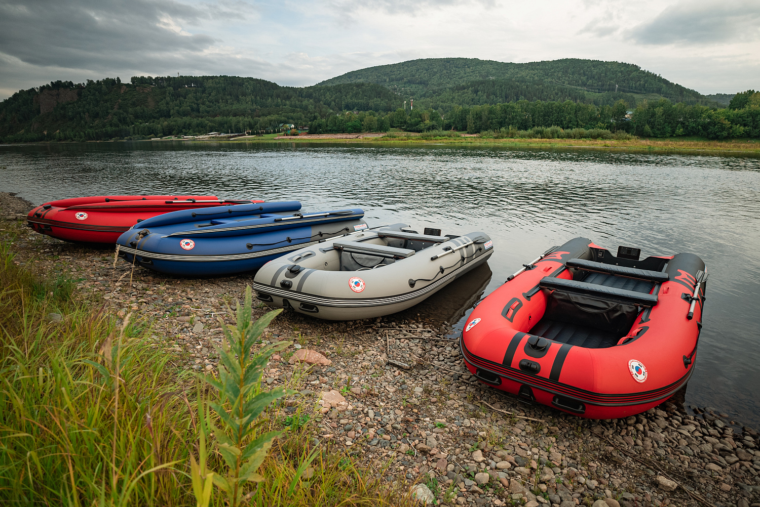 Лодка MISHIMO RIVER FJET PRO 430  под водомет в Новошахтинске