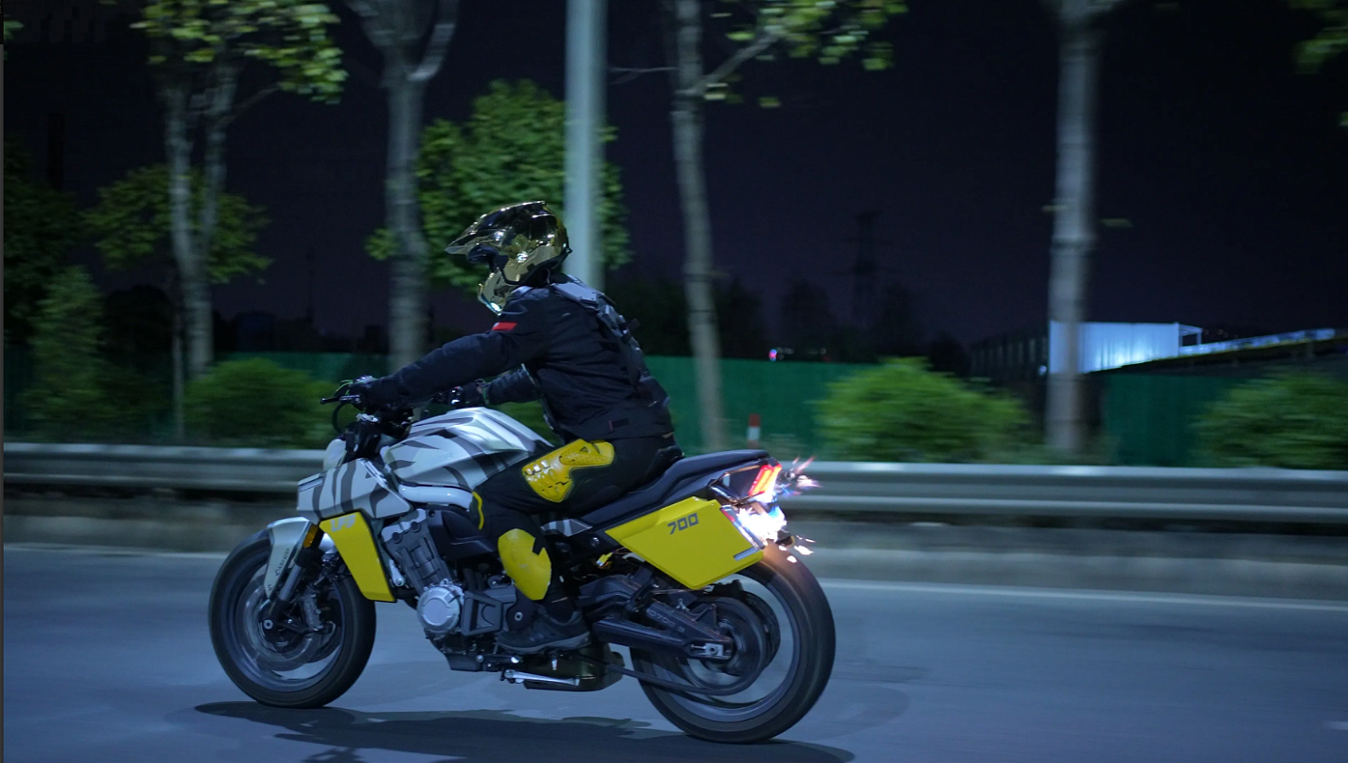 Мотоцикл Benda LFS 700 в Новошахтинске