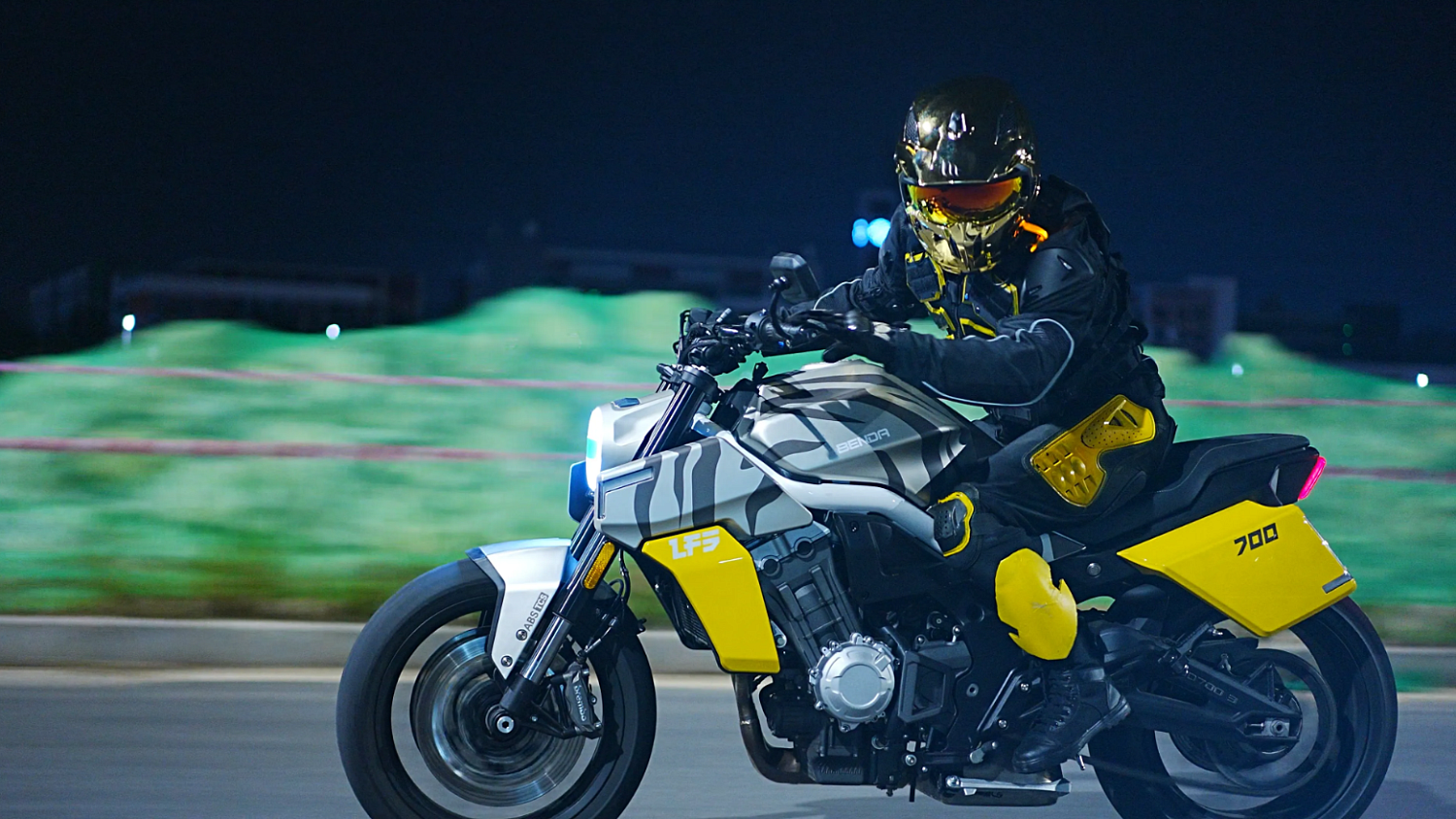 Мотоцикл Benda LFS 700 в Новошахтинске